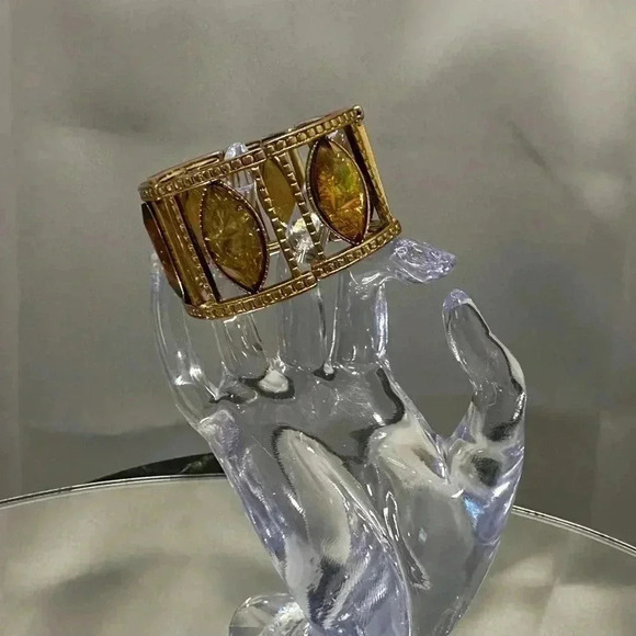 💎💟Women’s Vintage metal & glass  bracelet - Picture 2 of 12